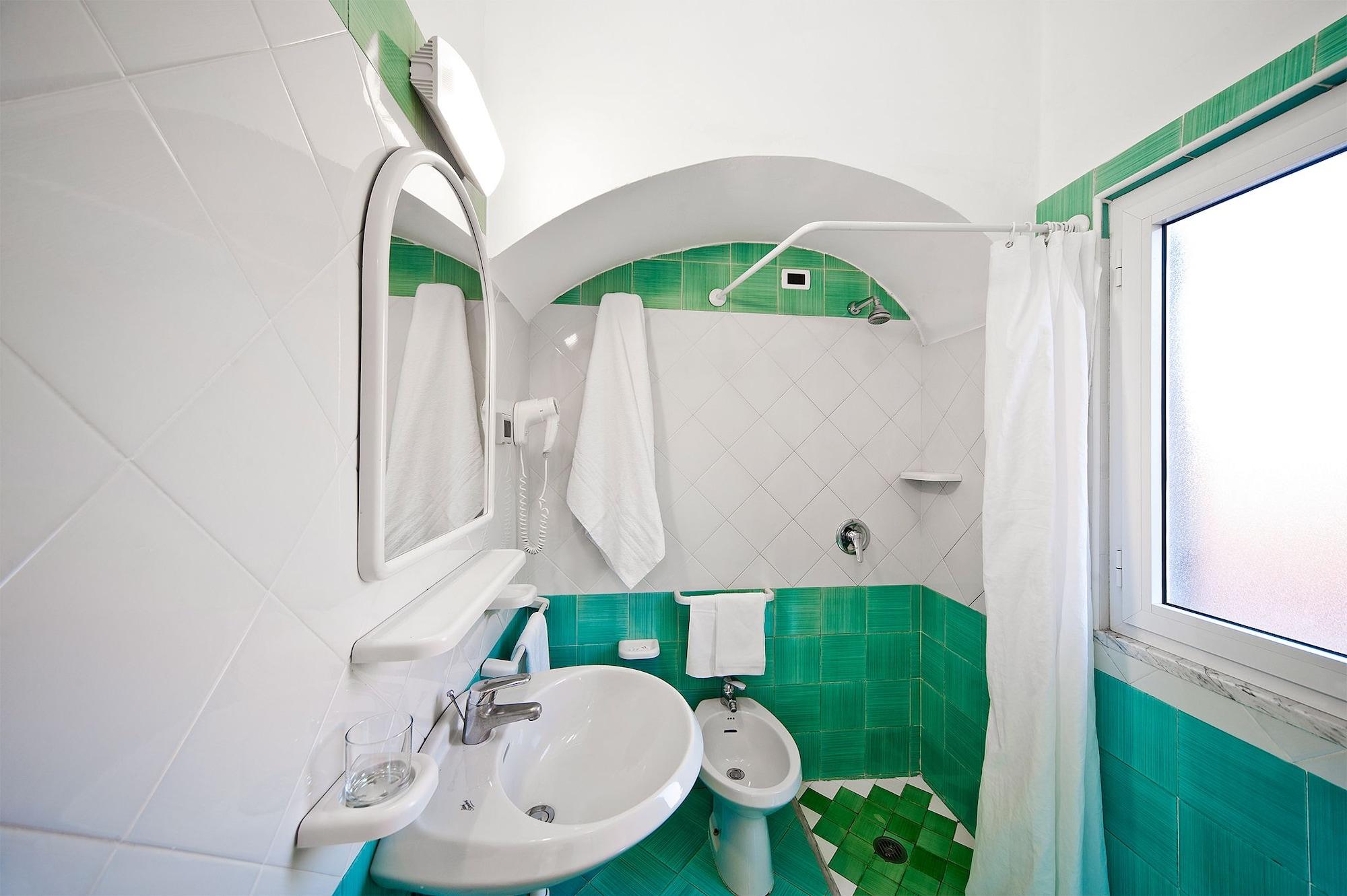Hotel Villa Svizzera Terme 拉科阿梅诺 外观 照片
