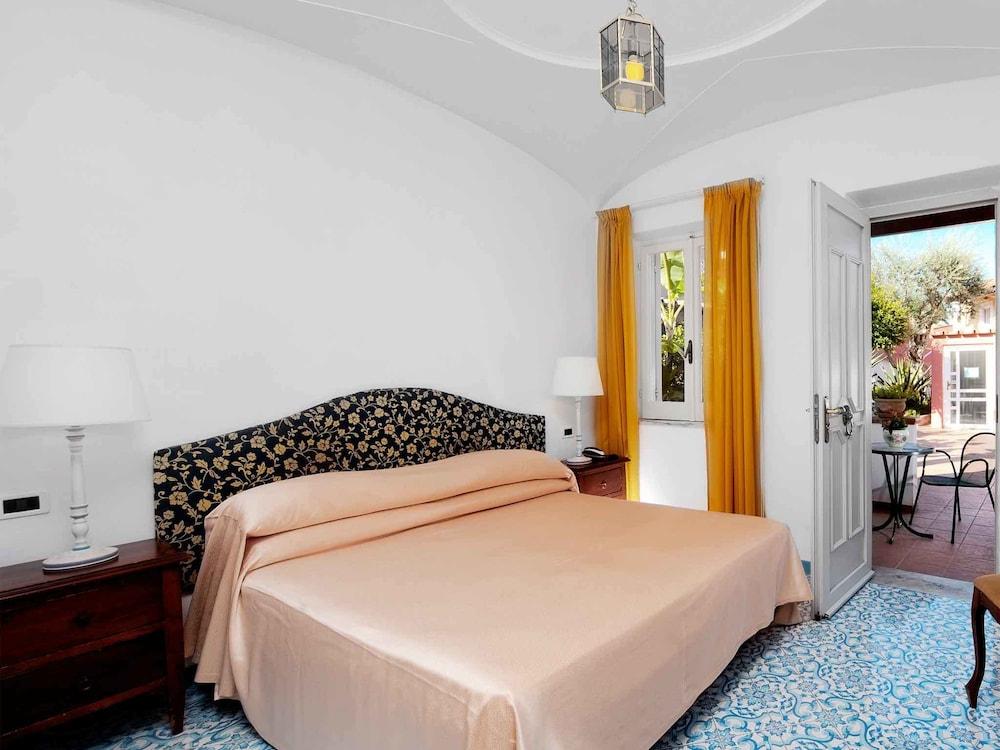 Hotel Villa Svizzera Terme 拉科阿梅诺 外观 照片