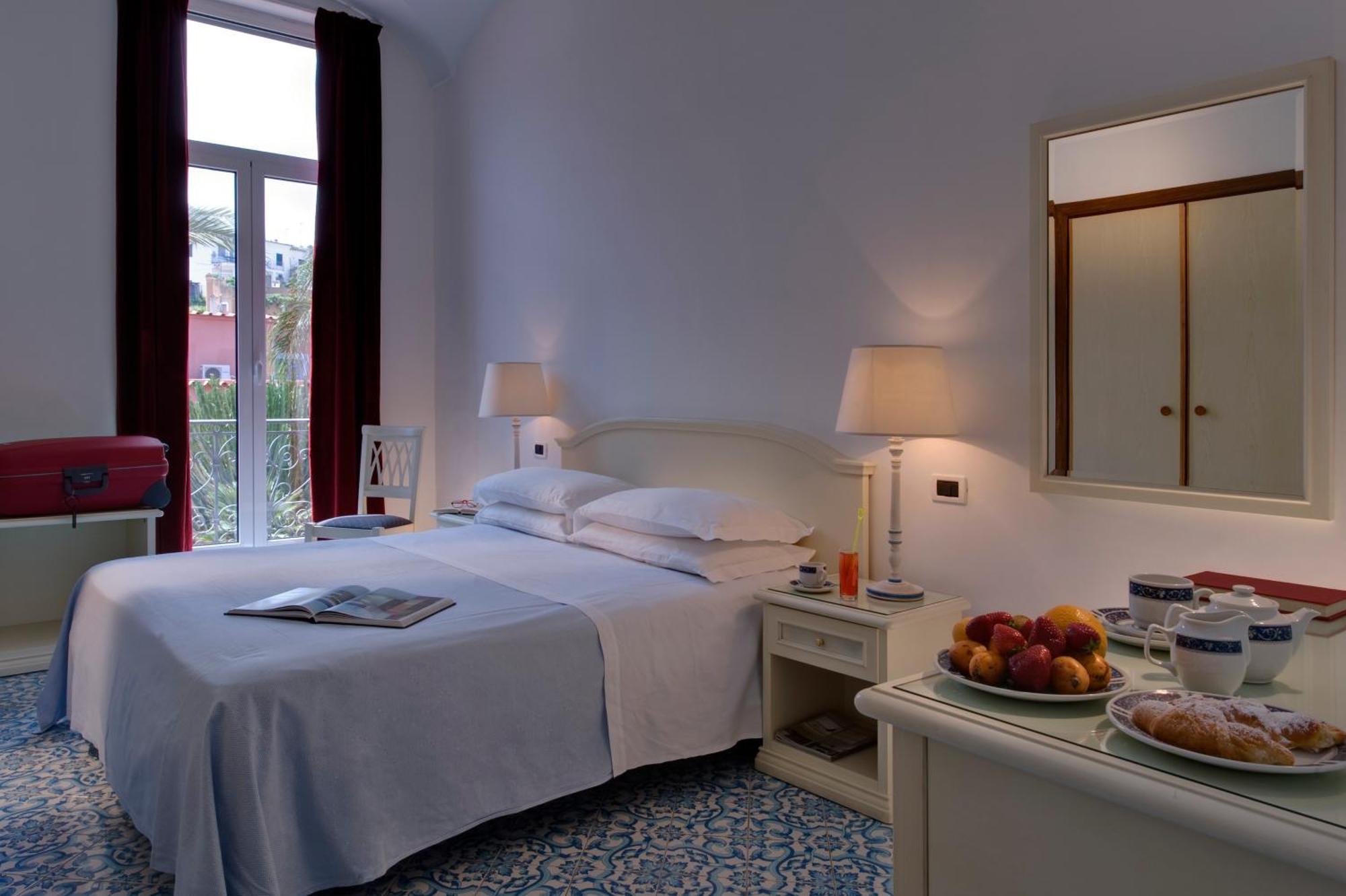 Hotel Villa Svizzera Terme 拉科阿梅诺 外观 照片